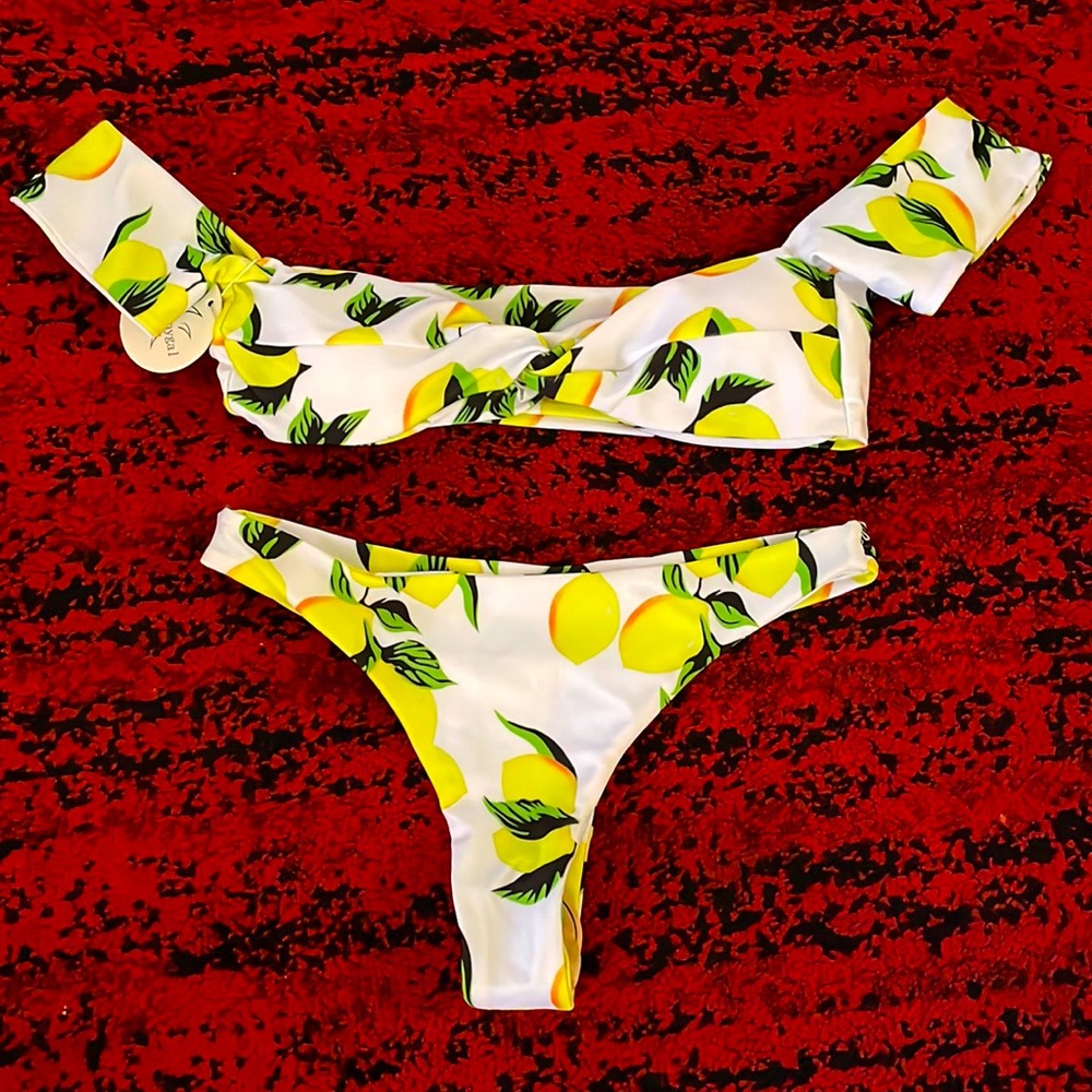 NWT lemon Bikini